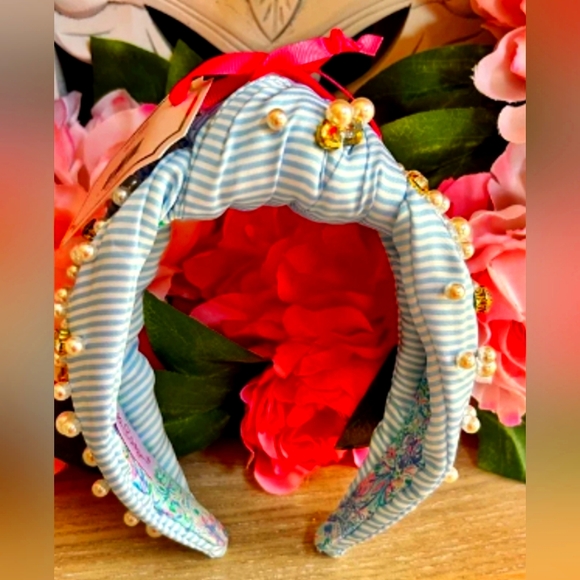 Lilly Pulitzer Other - Lilly Pulitzer NWT NWT ❤️ LILLY PULITZER Embellished Top Knot Headband~Frenchie